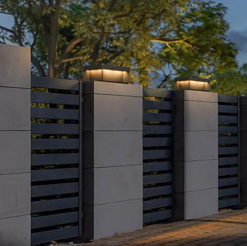 Sobremuro solar led 20x20cm