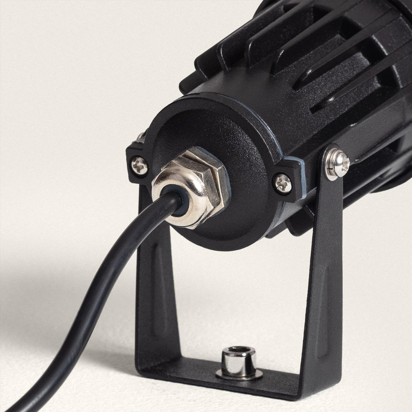 Foc Encenall Jardí LED 6W 12V | Alumini Negre IP44/65 | 460lm Llum Càlida 3000ºk