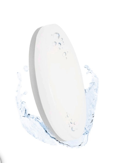 Plafón LED circular con una potencia variable de 12-15-18-24w. Este plafón se adapta a diversas necesidades de iluminación en espacios interiores y exteriores. Utiliza una fuente lumínica SMD LED, que proporciona una luminosidad ajustable de 2400-1800-1500-1200 lúmenes. Fabricado en policarbonato (PC) blanco, que lo hace estéticamente agradable y resistente a la vez. La protección IP65 garantiza que el plafón sea resistente al polvo y a la humedad.